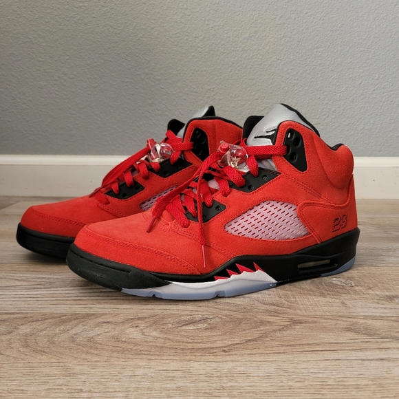 Jordan 5 Retro (Raging Bull) - Picture 2 of 10
